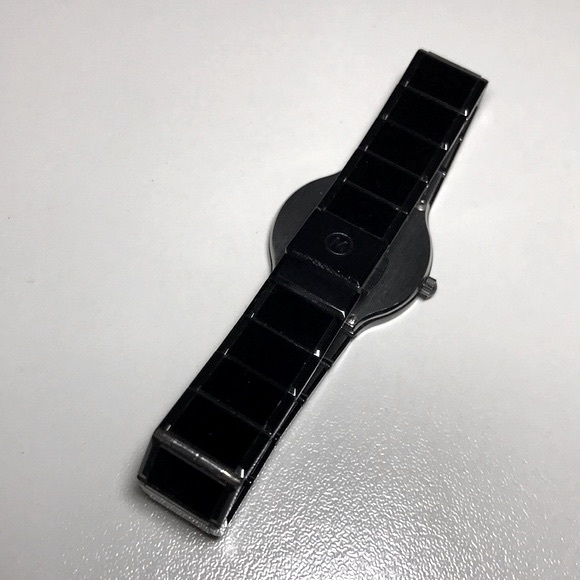 ⭐️HOST PICK⭐️ MOVADO Museum PVD Finished Stainless Steel Black Dial Watch - Picture 6 of 14